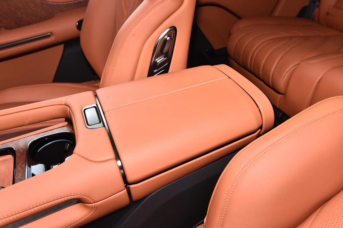 Yangwang U8 Deluxe Edition( No Warrenty)